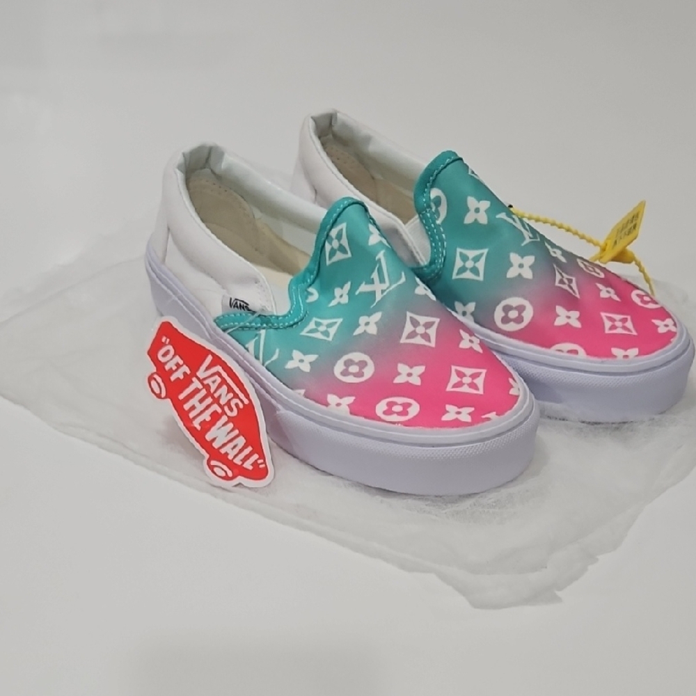 Vans Slip-On Women’s Sneakers - Pink & 🩵 🩷 Gradient